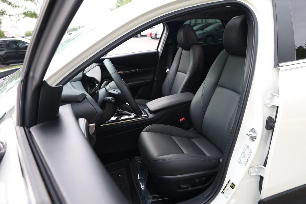 Mazda CX-30 Vehicle Image 08