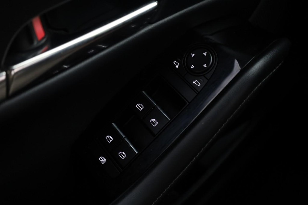 Mazda CX-30 Vehicle Image 17