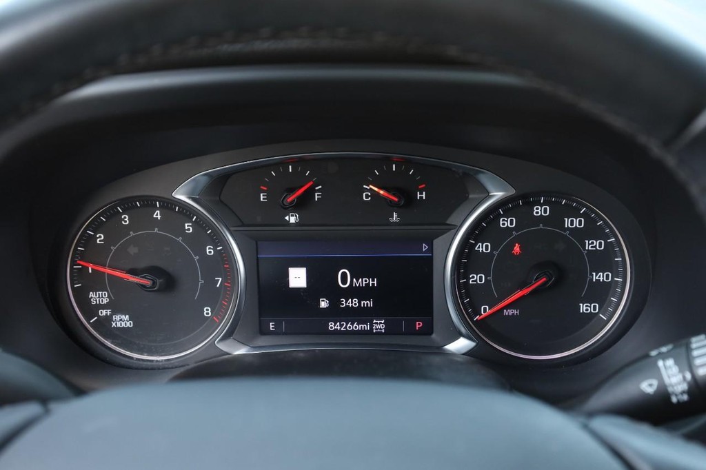 GMC Acadia Vehicle Full-screen Gallery Image 12