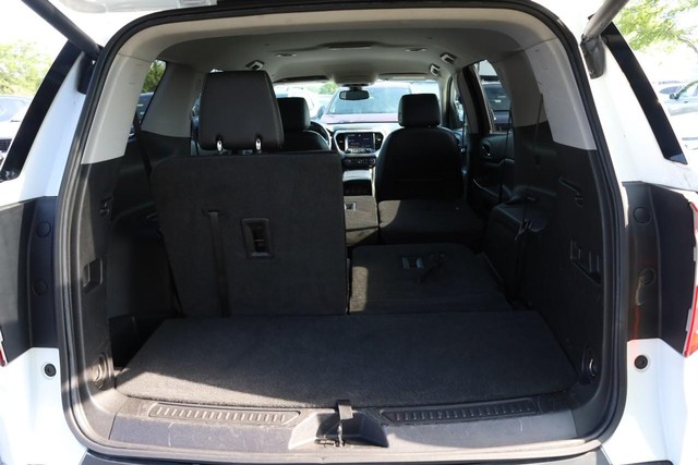 GMC Acadia Vehicle Image 08
