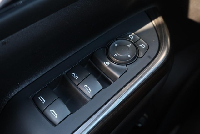 GMC Acadia Vehicle Image 20