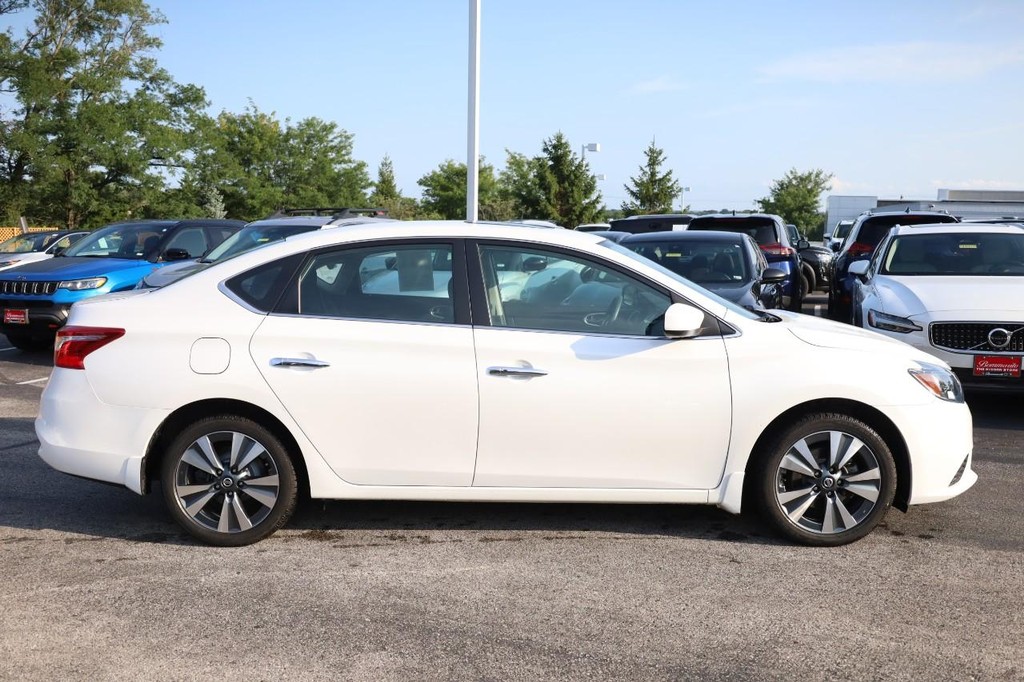 Nissan Sentra Vehicle Image 05