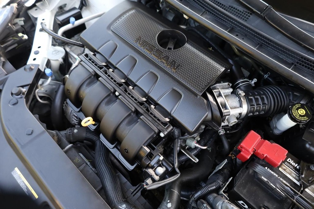 Nissan Sentra Vehicle Image 25