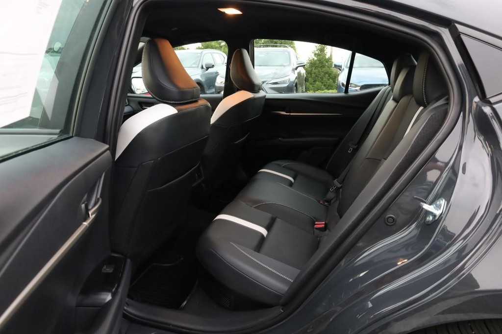 Toyota Camry Vehicle Image 20
