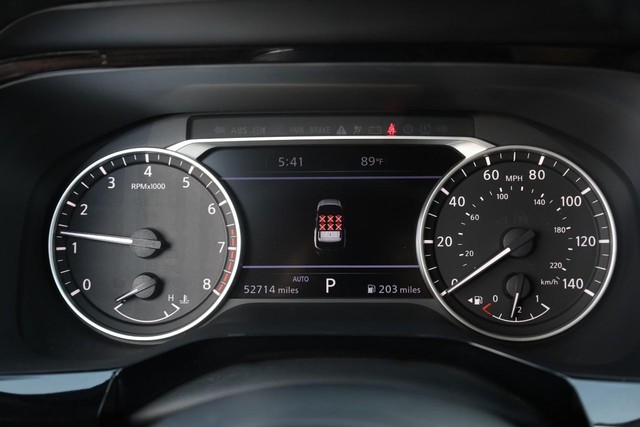 Nissan Pathfinder Vehicle Image 12
