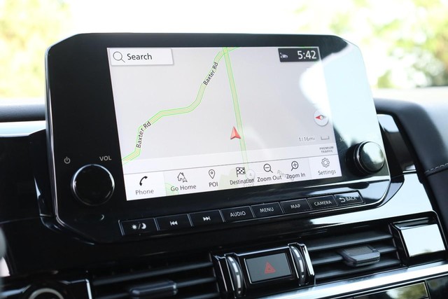 Nissan Pathfinder Vehicle Image 14