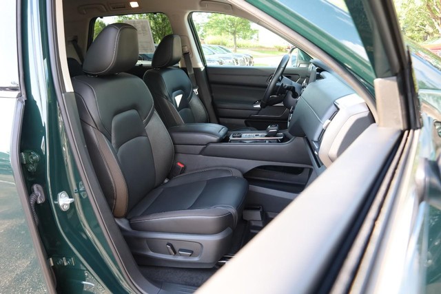 Nissan Pathfinder Vehicle Image 29