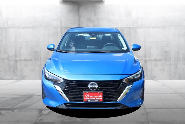 Nissan Sentra Vehicle Image 04