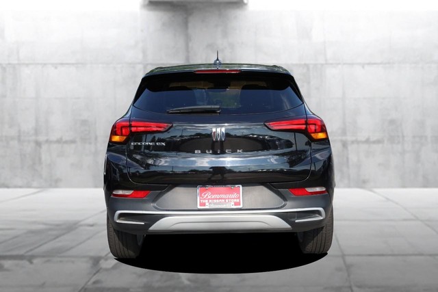 Buick Encore GX Vehicle Full-screen Gallery Image 06