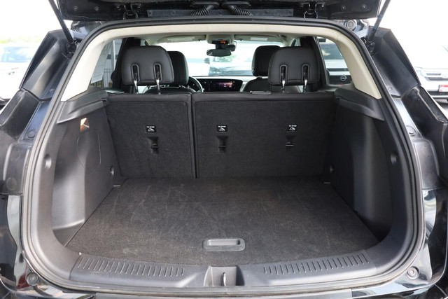 Buick Encore GX Vehicle Full-screen Gallery Image 07