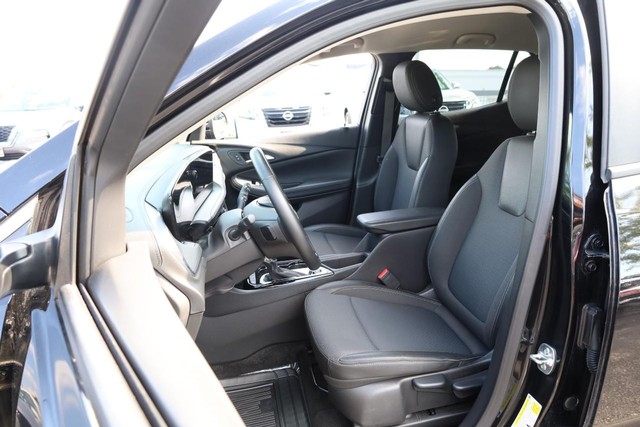 Buick Encore GX Vehicle Full-screen Gallery Image 08