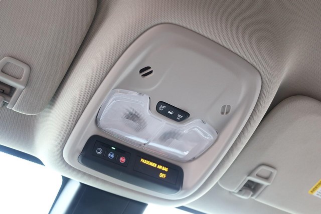 Buick Encore GX Vehicle Full-screen Gallery Image 16