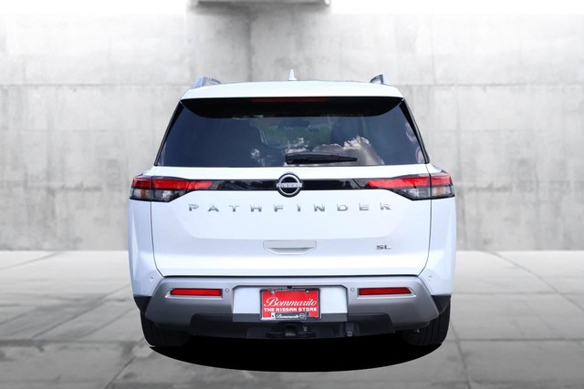 Nissan Pathfinder Vehicle Image 06