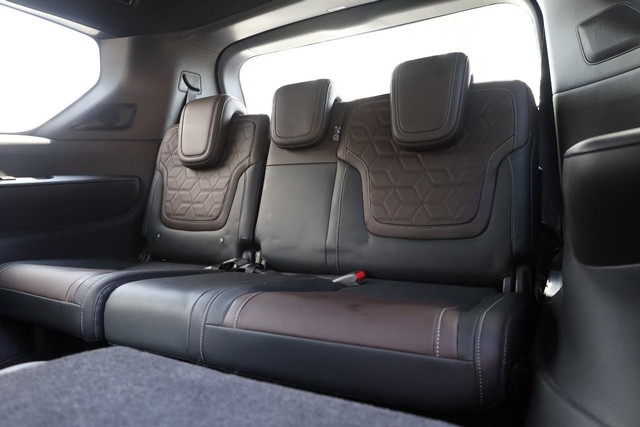 Nissan Armada Vehicle Image 28