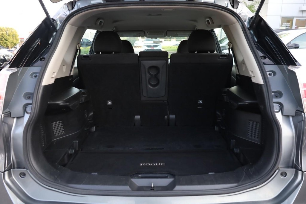Nissan Rogue Vehicle Image 07