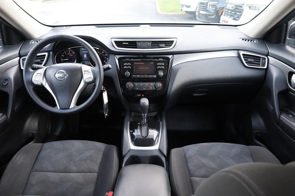 Nissan Rogue Vehicle Image 21