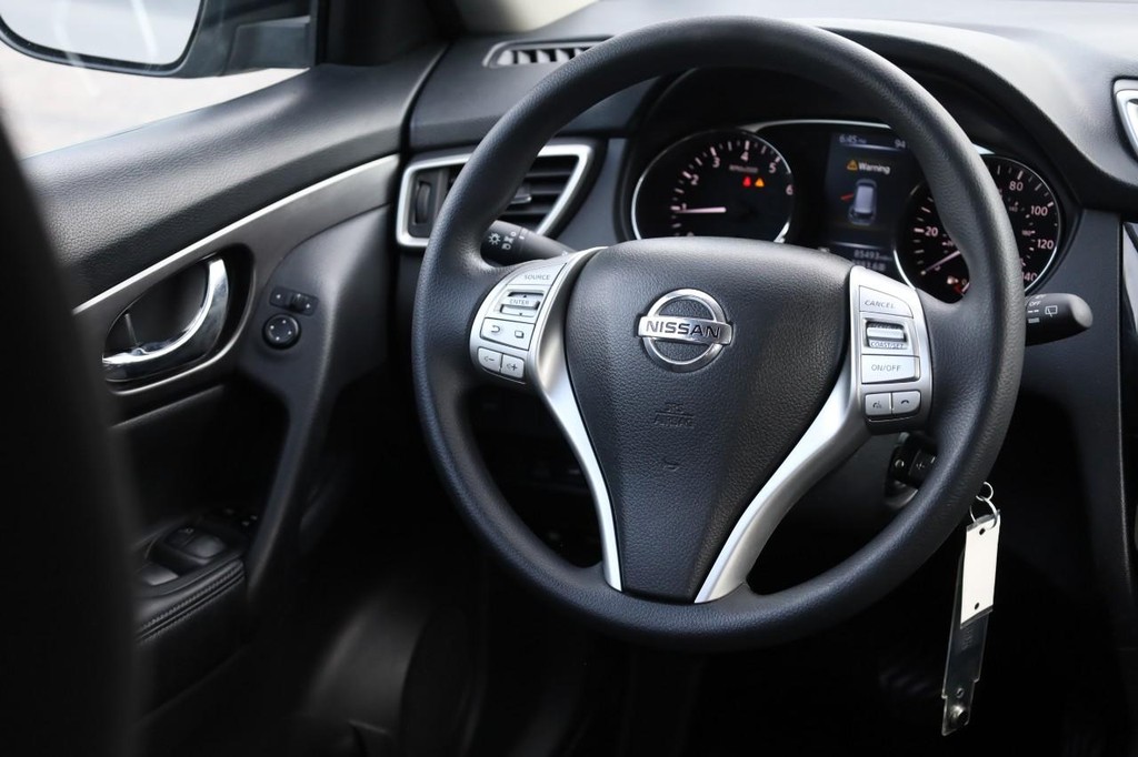 Nissan Rogue Vehicle Image 22