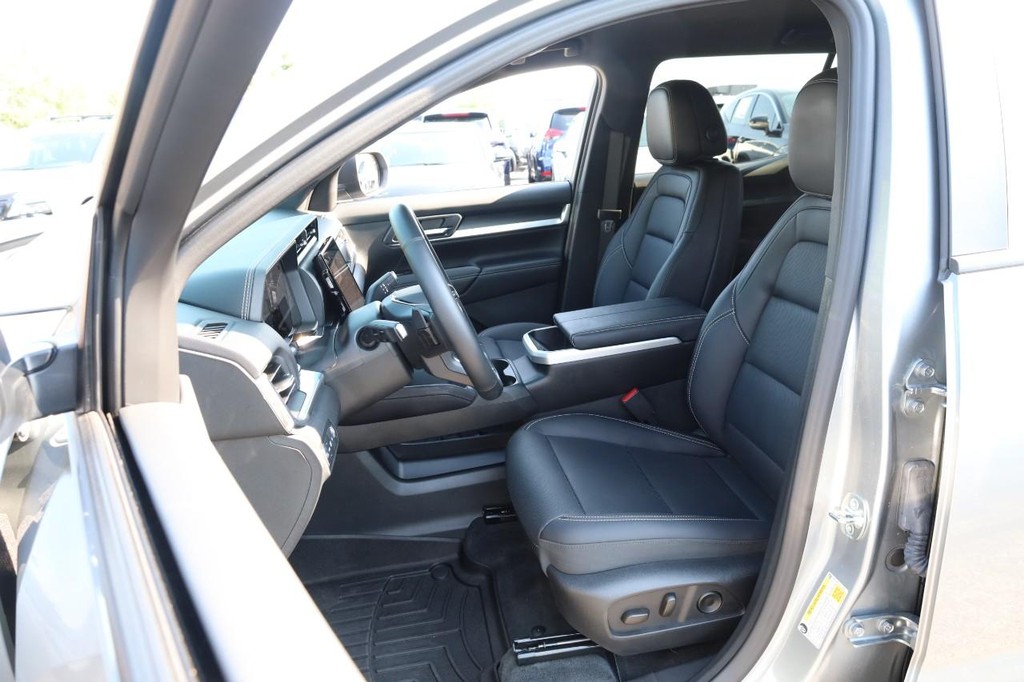 GMC Terrain Vehicle Image 08