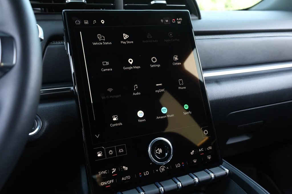 GMC Terrain Vehicle Image 11