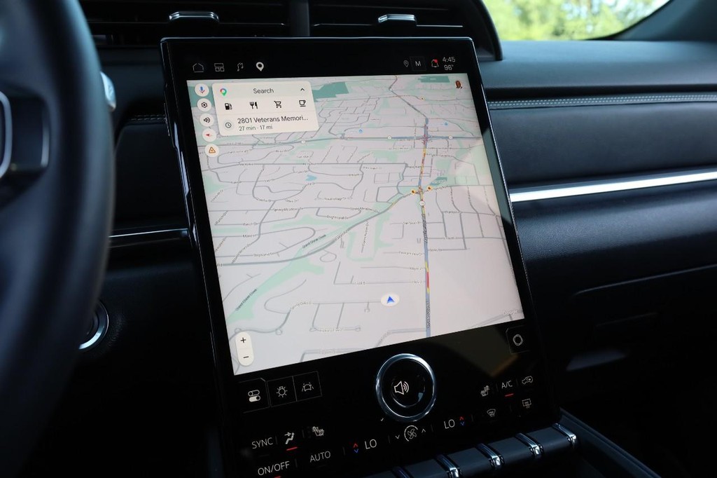 GMC Terrain Vehicle Image 12