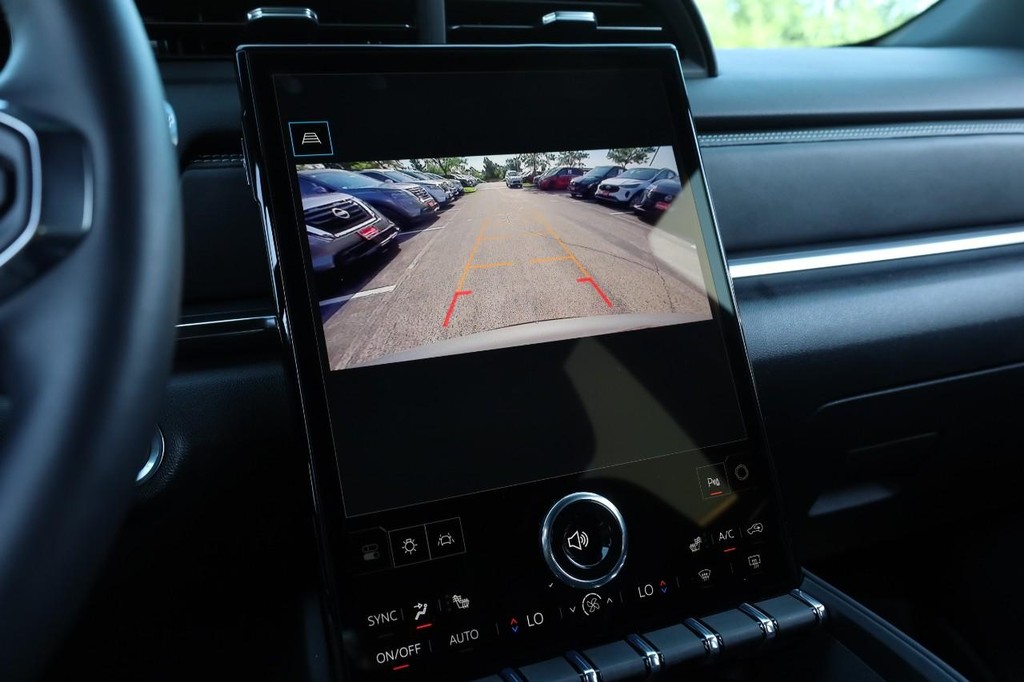 GMC Terrain Vehicle Image 13