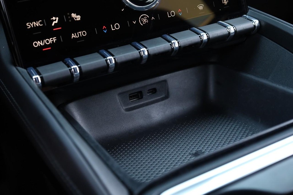 GMC Terrain Vehicle Image 15