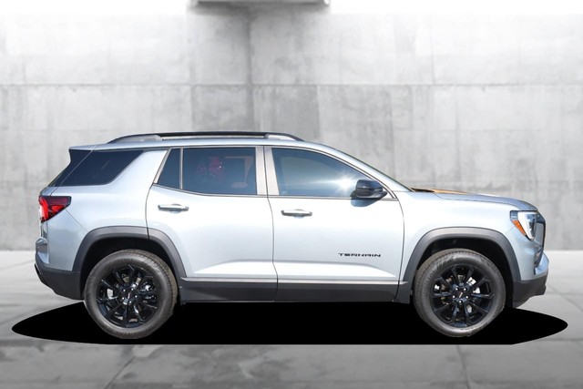 GMC Terrain Vehicle Image 05