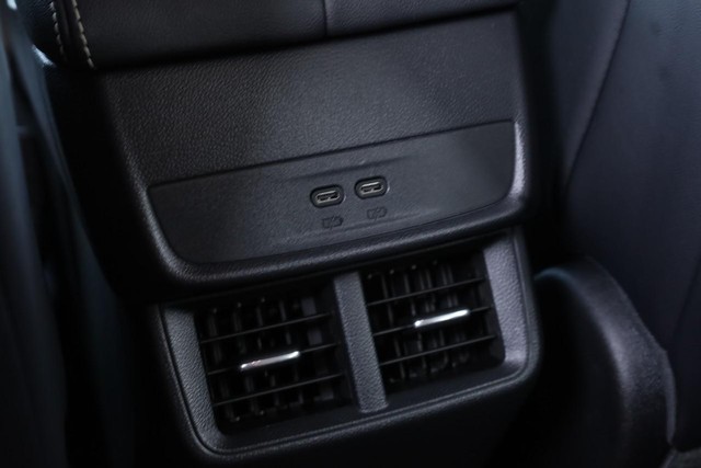 GMC Terrain Vehicle Image 21