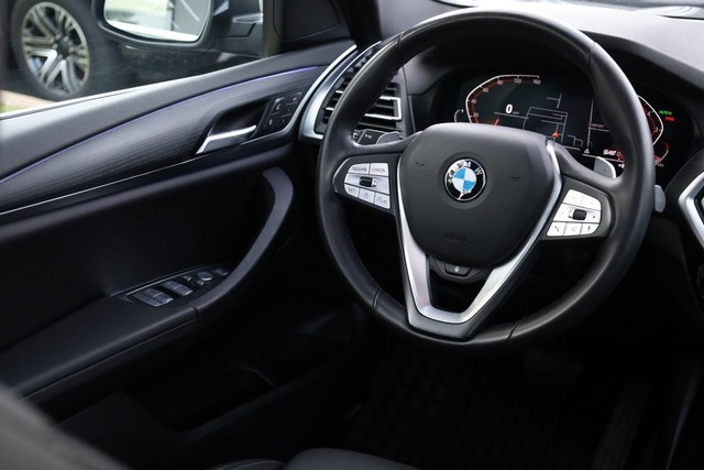 BMW X3 Vehicle Image 27