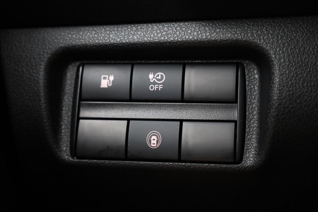 Nissan LEAF Vehicle Full-screen Gallery Image 18
