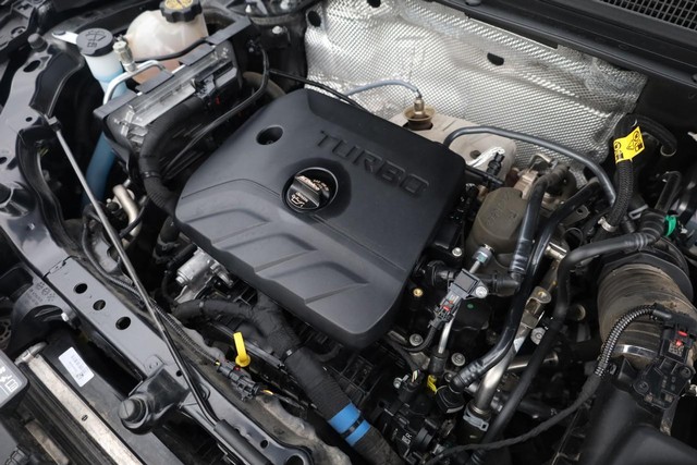 Buick Encore GX Vehicle Image 24