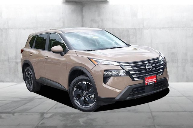 Nissan Rogue Vehicle Full-screen Gallery Image 2
