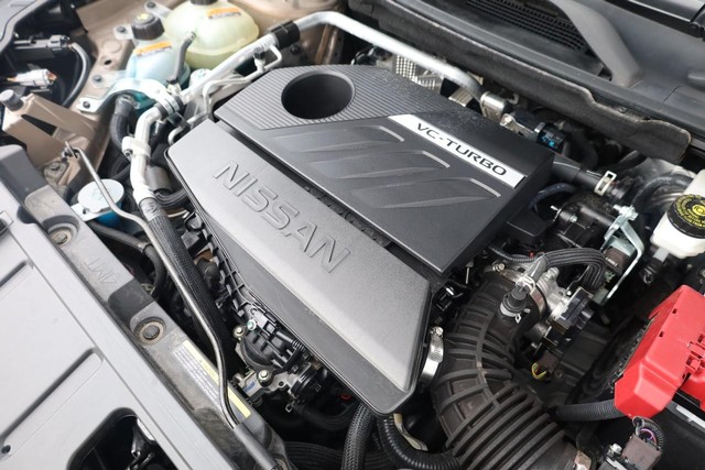 Nissan Rogue Vehicle Full-screen Gallery Image 25