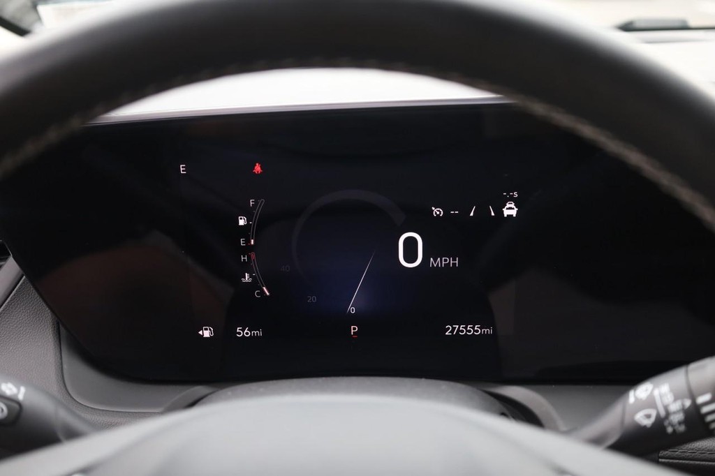 Buick Encore GX Vehicle Full-screen Gallery Image 10