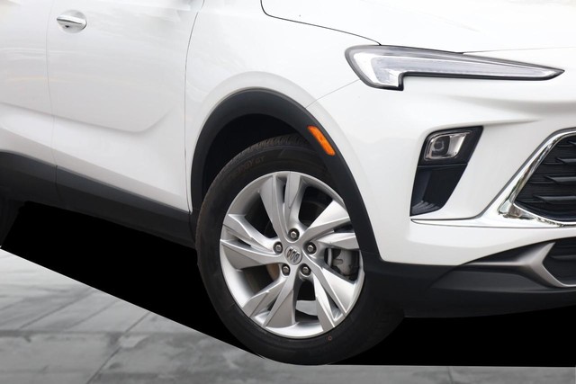 Buick Encore GX Vehicle Full-screen Gallery Image 3