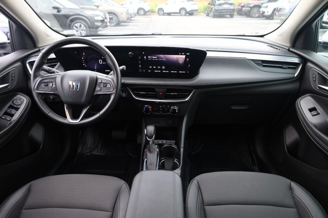 Buick Encore GX Vehicle Full-screen Gallery Image 21