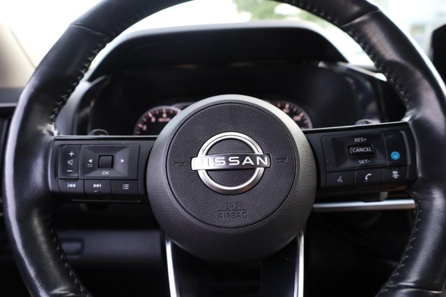 Nissan Pathfinder Vehicle Full-screen Gallery Image 13
