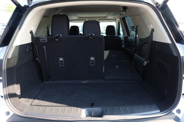 Nissan Pathfinder Vehicle Image 08