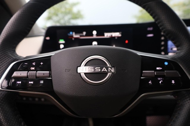 Nissan Ariya Vehicle Image 09