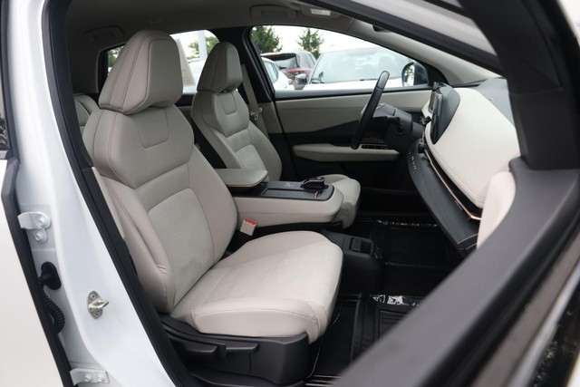 Nissan Ariya Vehicle Image 24