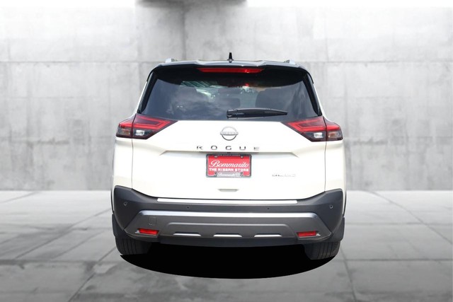 Nissan Rogue Vehicle Image 06