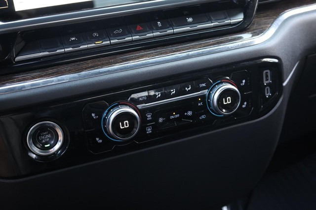 GMC Sierra 1500 Vehicle Image 15