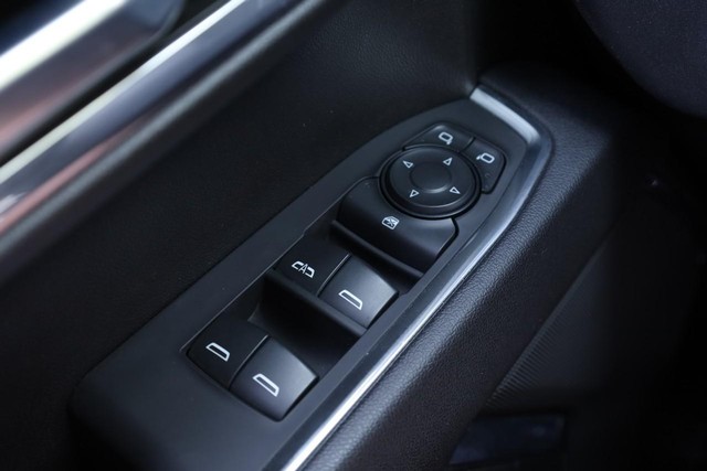GMC Sierra 1500 Vehicle Image 18