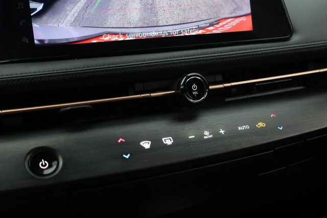 Nissan Ariya Vehicle Image 14