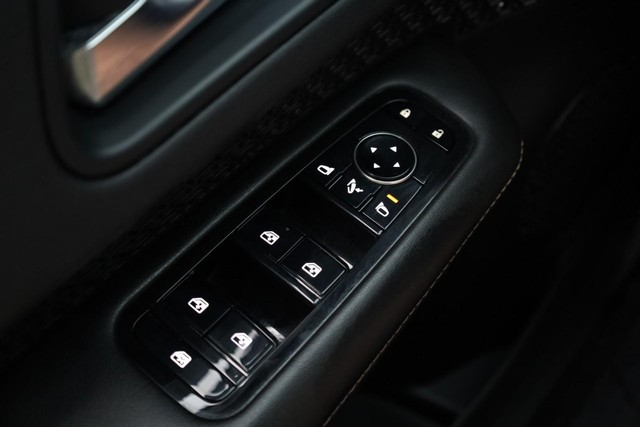 Nissan Ariya Vehicle Image 17