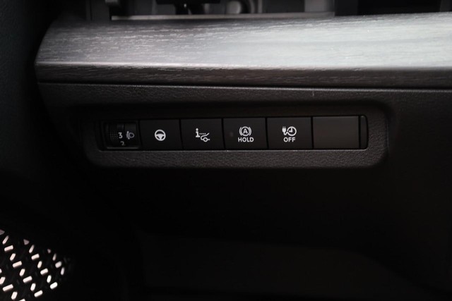 Nissan Ariya Vehicle Image 19