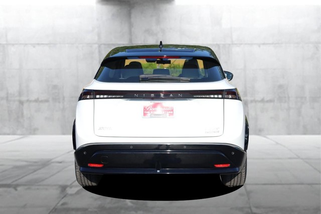 Nissan ARIYA Vehicle Full-screen Gallery Image 6