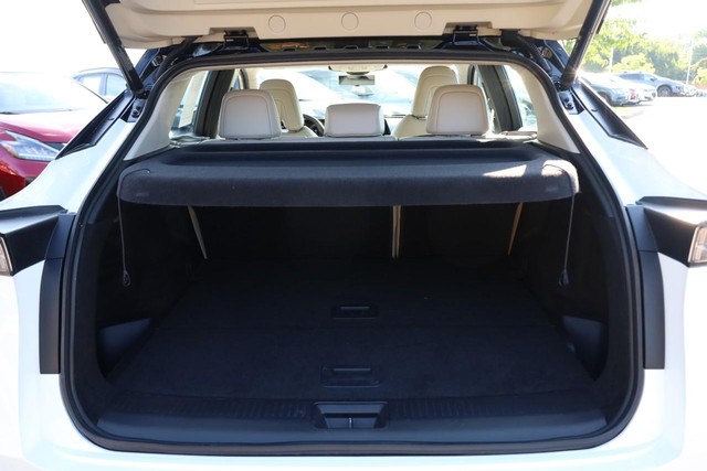 Nissan ARIYA Vehicle Full-screen Gallery Image 7