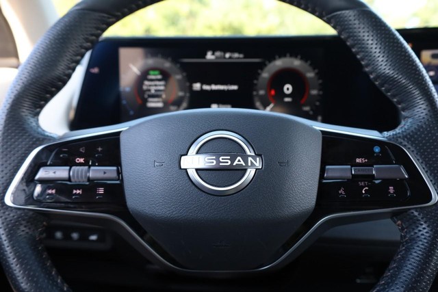Nissan ARIYA Vehicle Full-screen Gallery Image 11