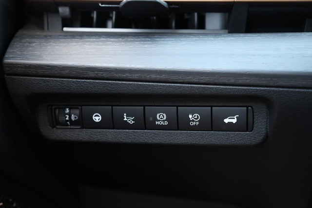 Nissan ARIYA Vehicle Full-screen Gallery Image 21